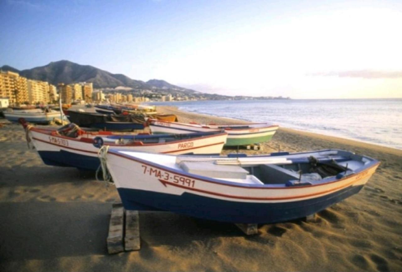 Benalbeach Holidays เบนัลมาเดนา ภายนอก รูปภาพ