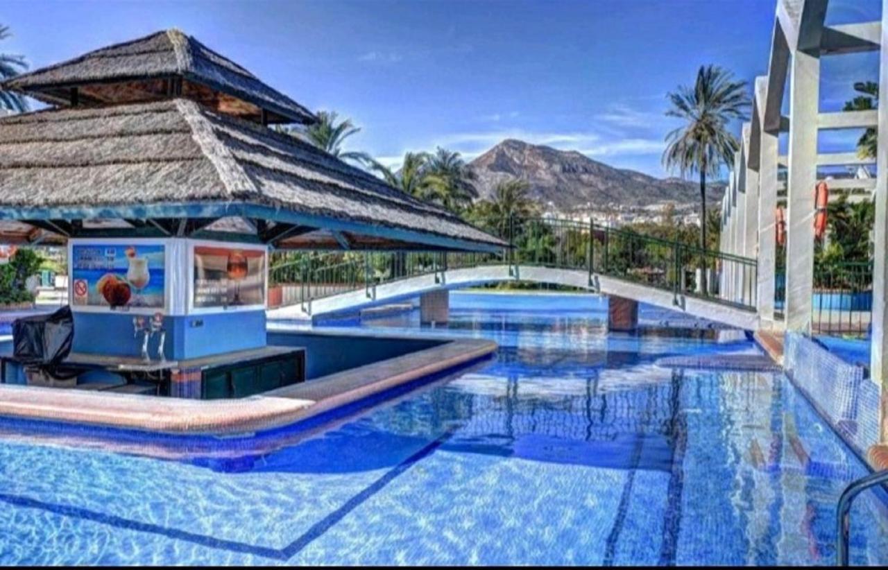Benalbeach Holidays เบนัลมาเดนา ภายนอก รูปภาพ