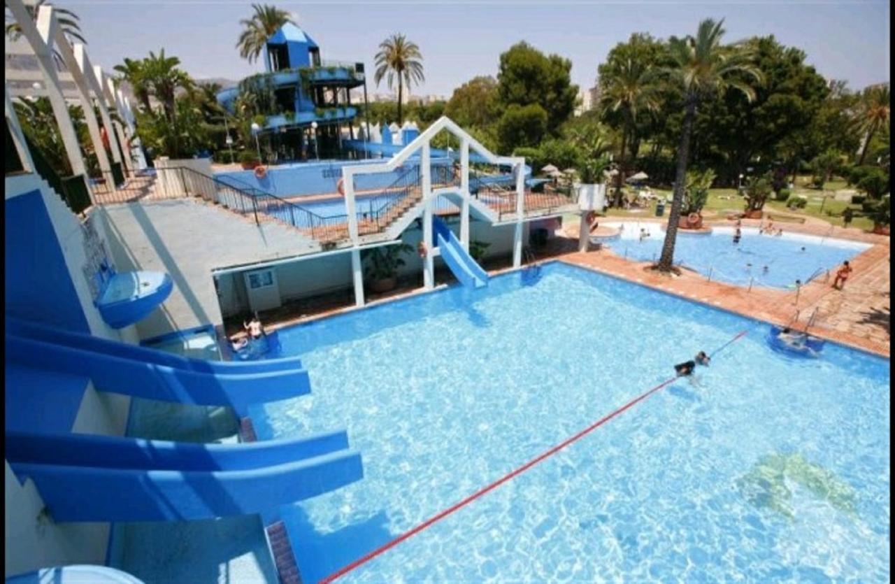 Benalbeach Holidays เบนัลมาเดนา ภายนอก รูปภาพ